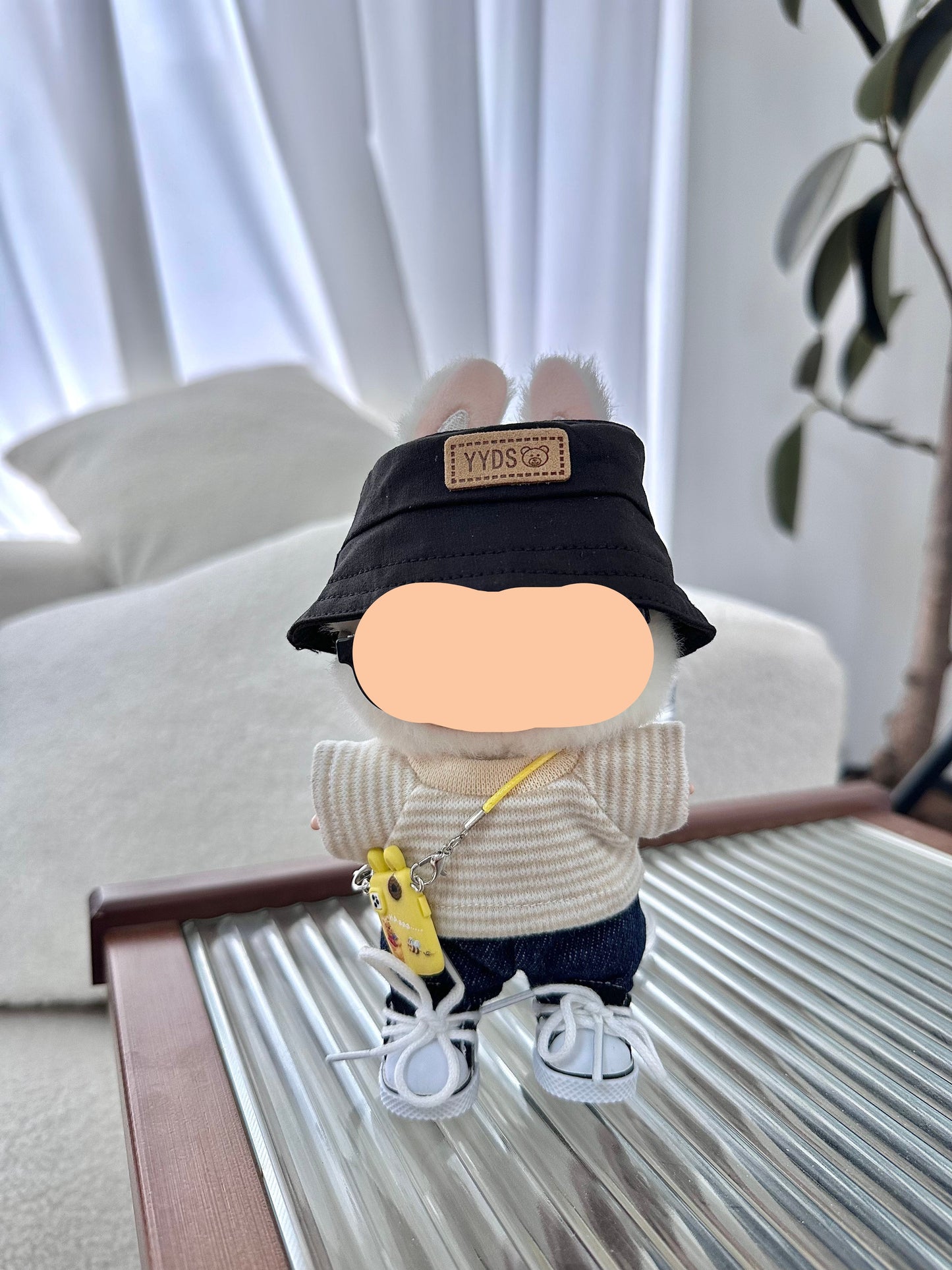 Spring Labubo Outfits Beige Shirt + Jeans Accessories Fashion Labubo Outfit Keychain Labubo Clothing