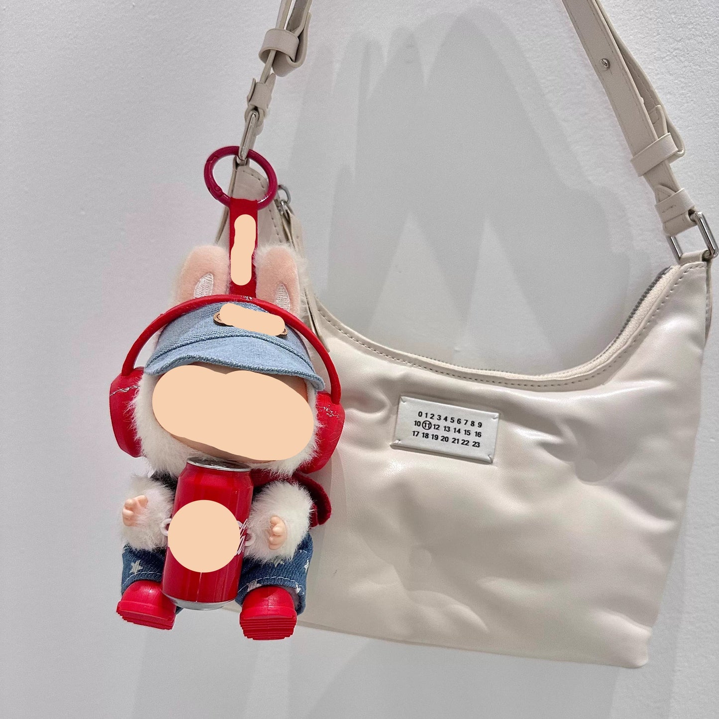 Cola Overalls Keychain Red headphones + red boots Labubo Clothes 17cm Labubo Clothing Have a Seat Labubo Doll Clothes