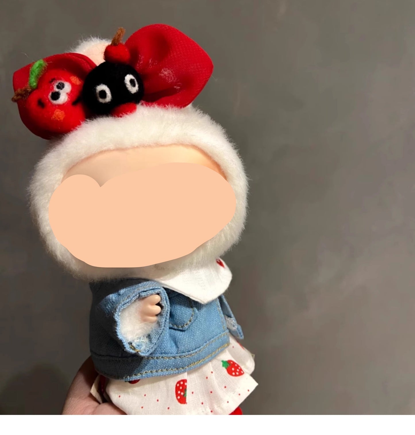 Labubo Clothing Keychain Labubo Clothes Denim jacket + strawberry skirt + hair bow Macaron Clothes for Labubo