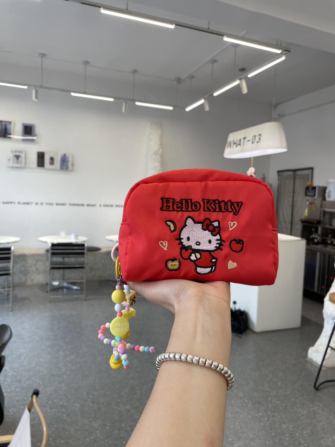 Stay Cute, Stay Organized – Tweety Travel Pouch