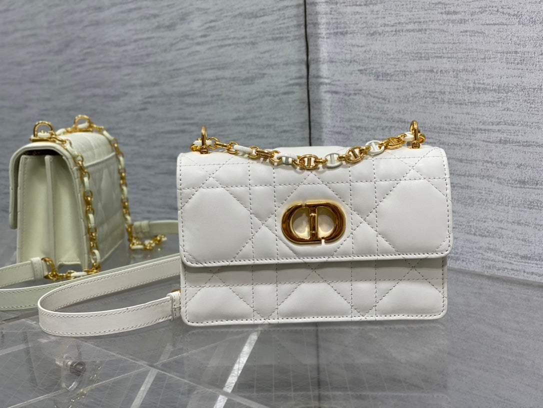 luxury Miss Caro White Macrocannage Lambskin Bag - 19 x 13 x 5.5 cm
