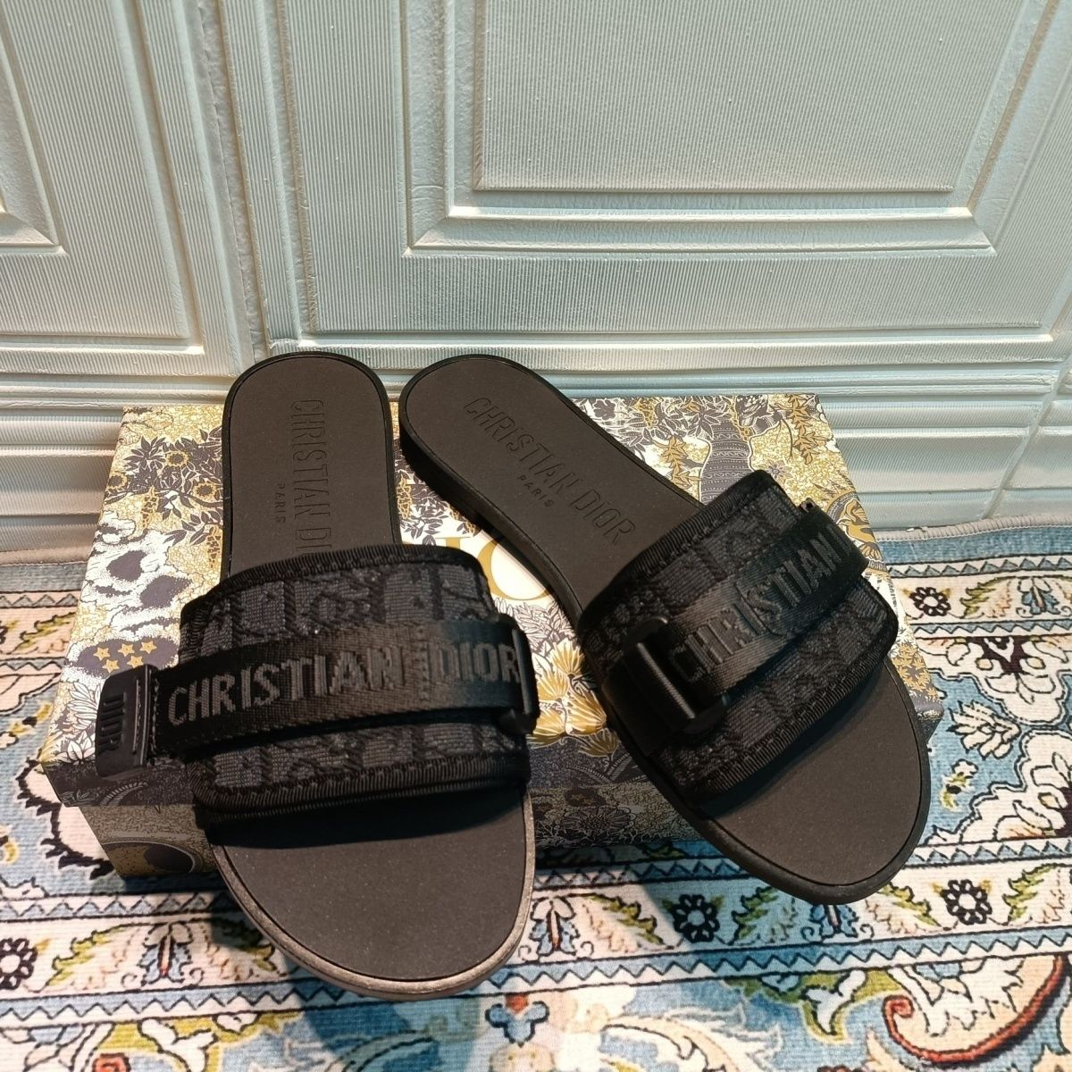 FlattÞfler med borrelÄs