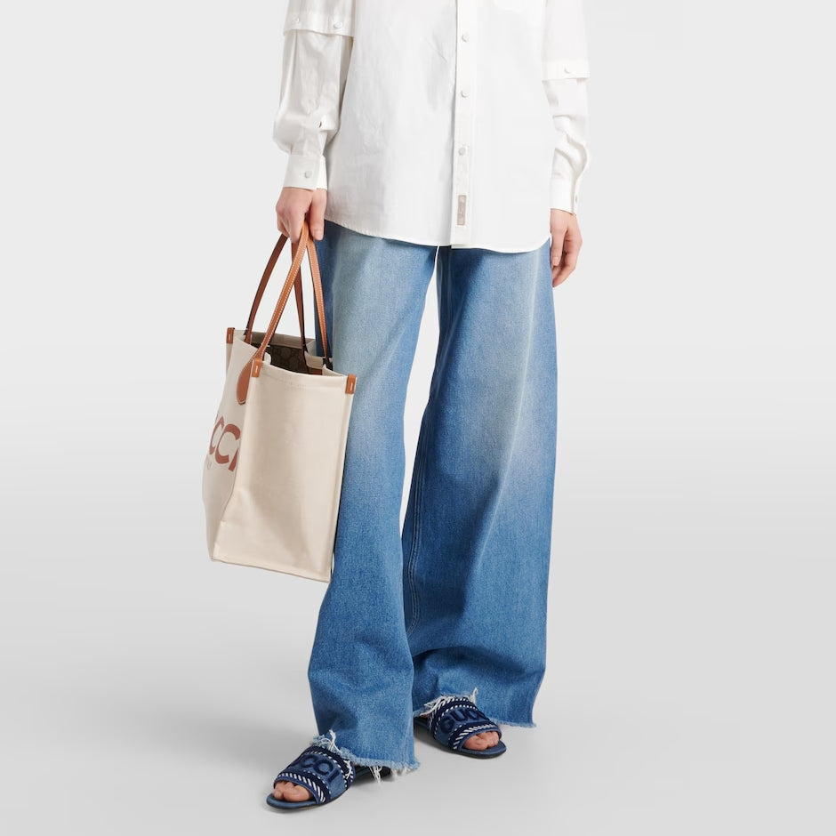 Bokstäver Denim platta tofflor
