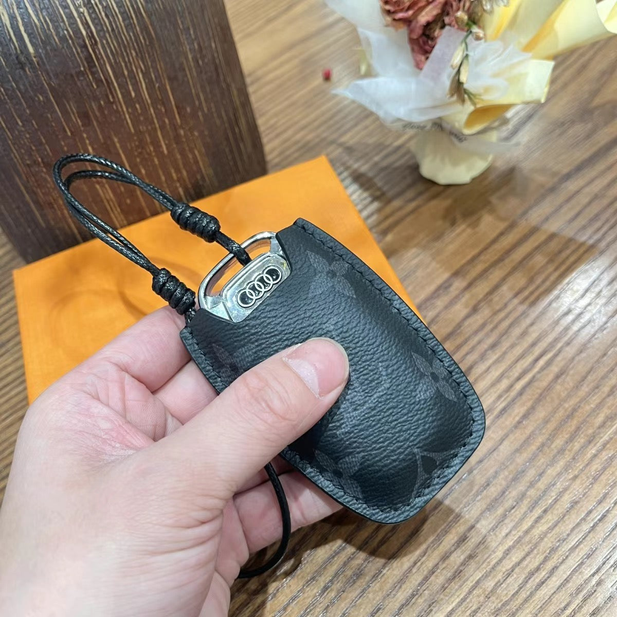 Luxuriöse Smart-Key-Hülle aus Leder – Entwickelt für Audi, BMW, Benz und VW 🚗✨