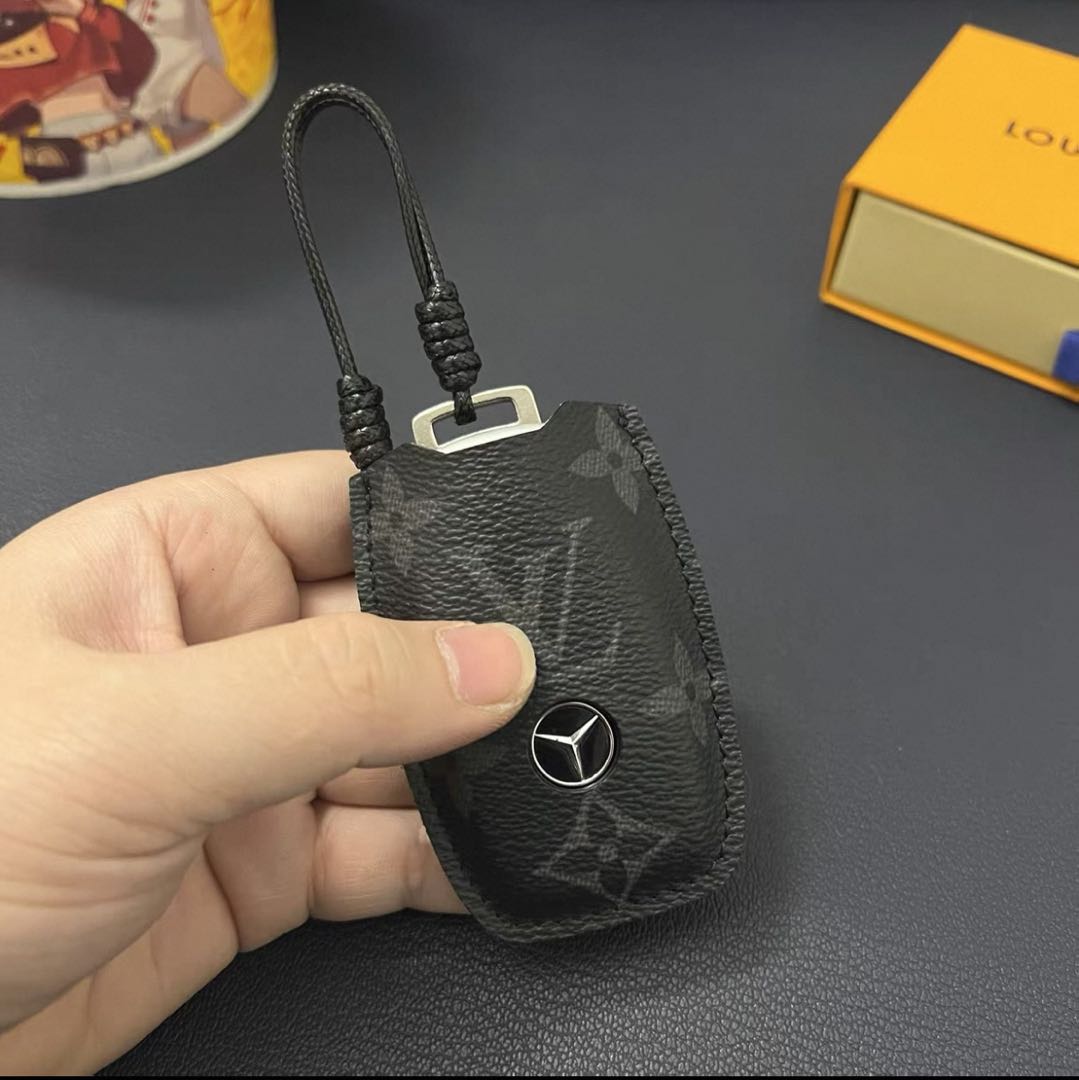 Luxuriöse Smart-Key-Hülle aus Leder – Entwickelt für Audi, BMW, Benz und VW 🚗✨