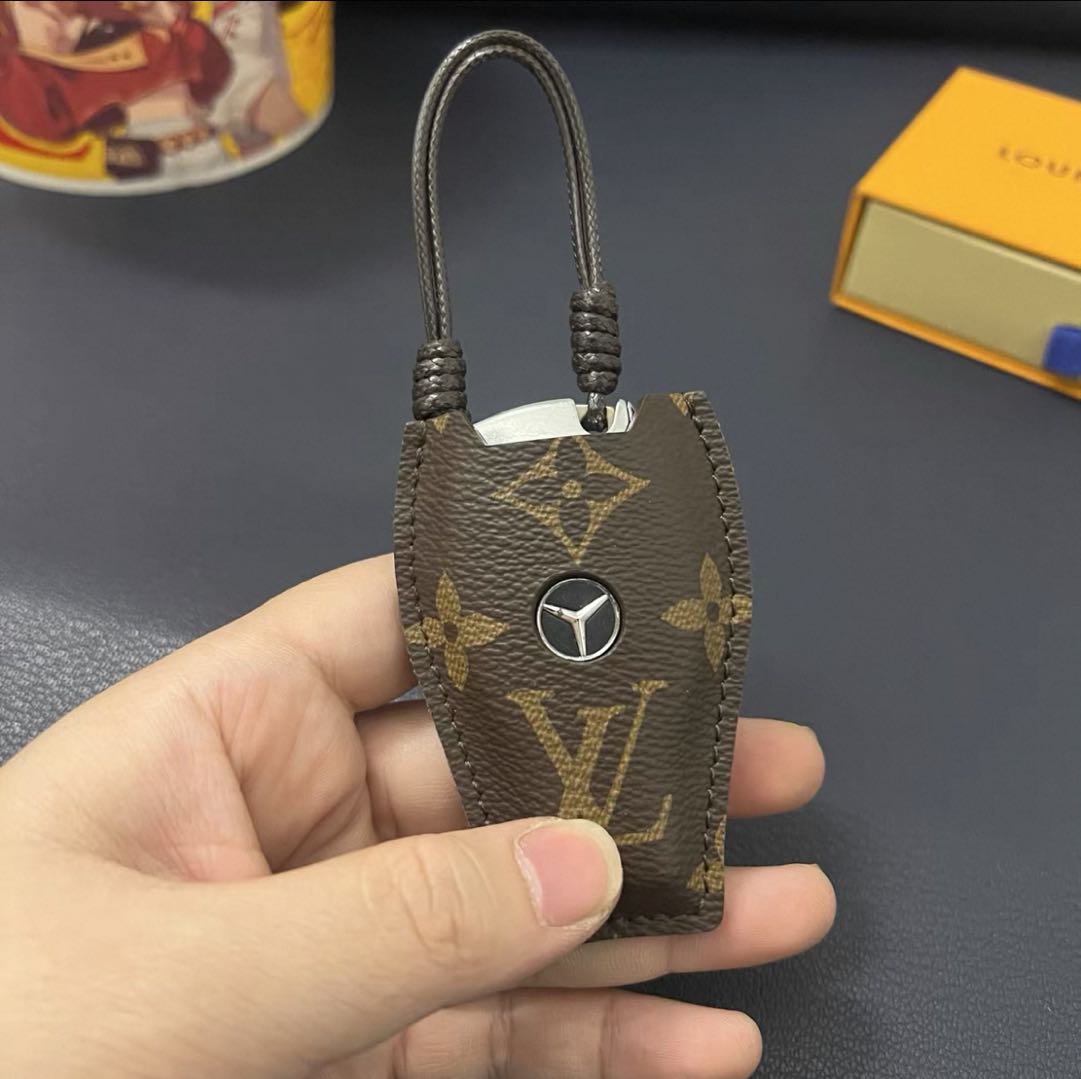 Luxuriöse Smart-Key-Hülle aus Leder – Entwickelt für Audi, BMW, Benz und VW 🚗✨
