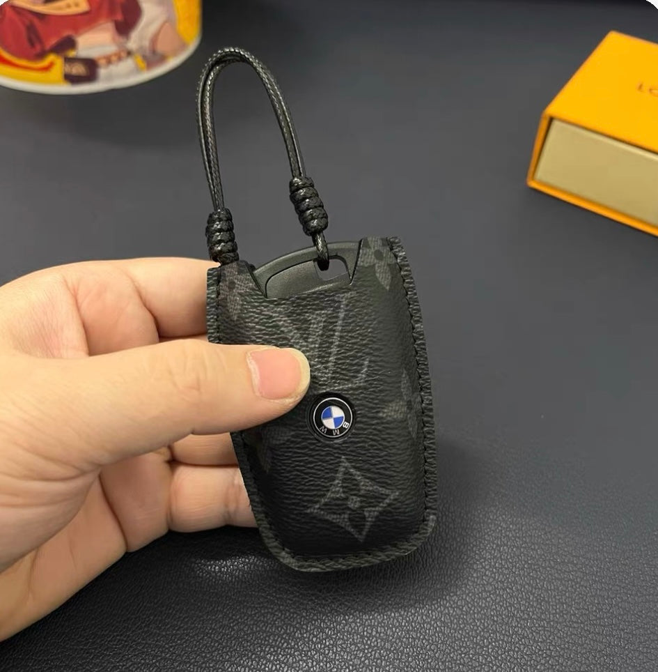Luxuriöse Smart-Key-Hülle aus Leder – Entwickelt für Audi, BMW, Benz und VW 🚗✨