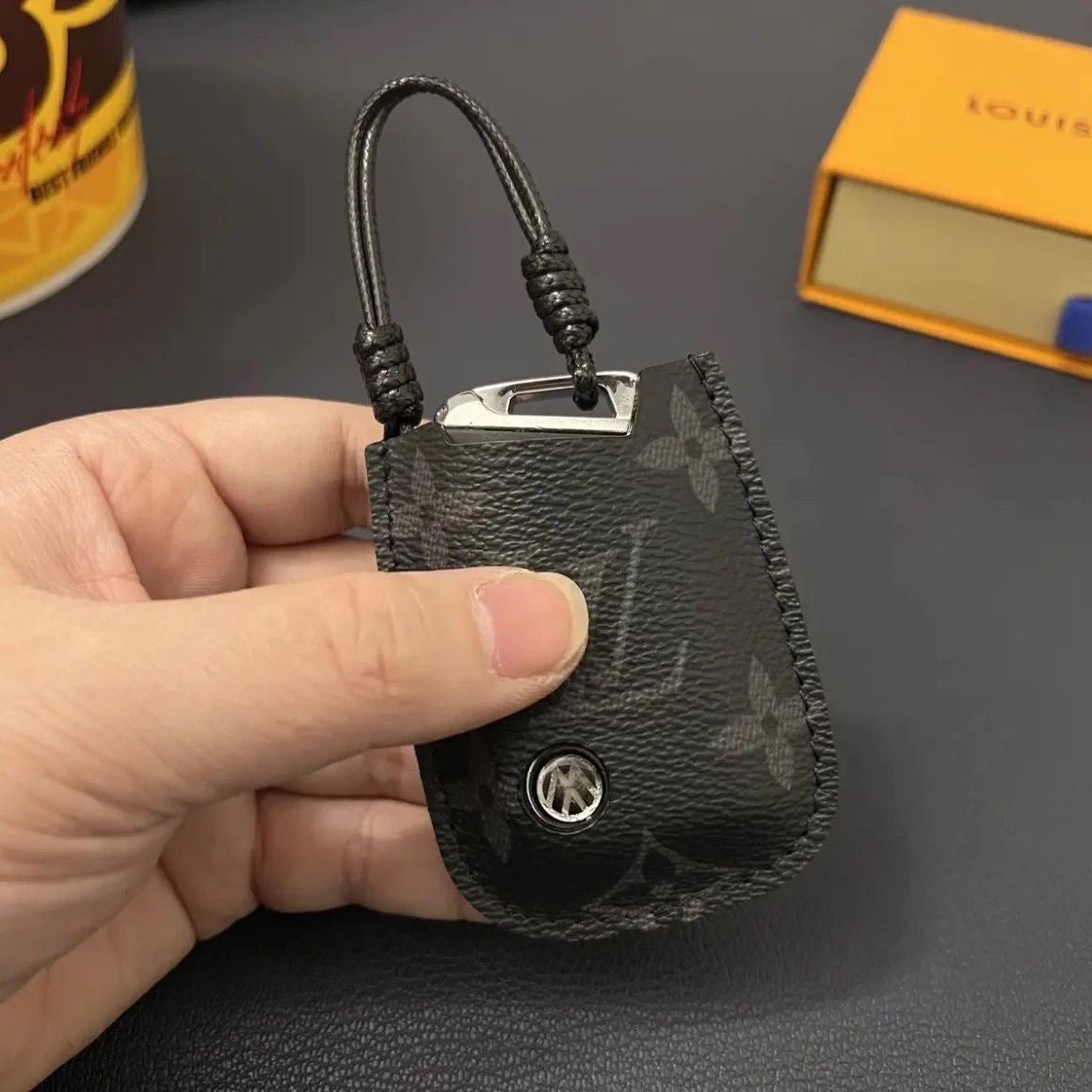 Luxuriöse Smart-Key-Hülle aus Leder – Entwickelt für Audi, BMW, Benz und VW 🚗✨