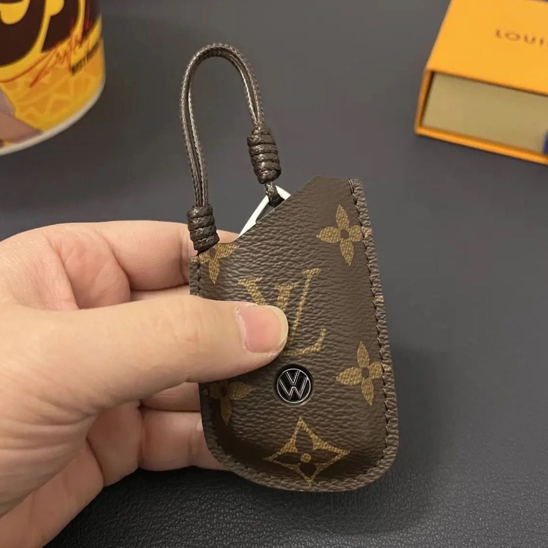 Luxuriöse Smart-Key-Hülle aus Leder – Entwickelt für Audi, BMW, Benz und VW 🚗✨