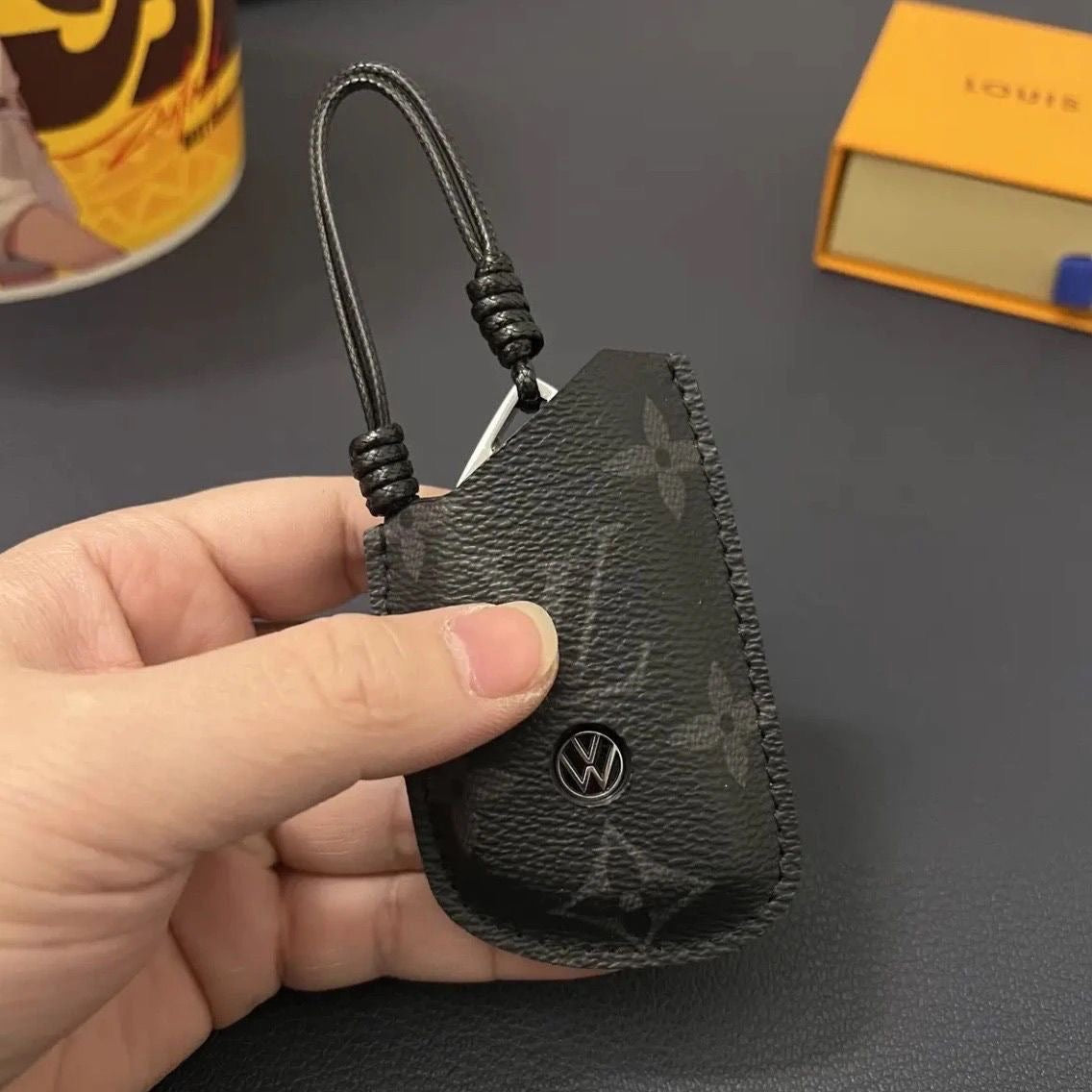Luxuriöse Smart-Key-Hülle aus Leder – Entwickelt für Audi, BMW, Benz und VW 🚗✨
