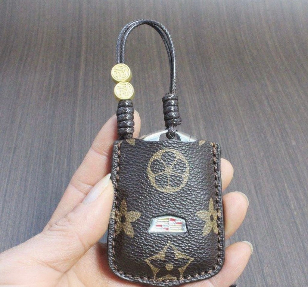 Luxuriöse Smart-Key-Hülle aus Leder – Entwickelt für Audi, BMW, Benz und VW 🚗✨
