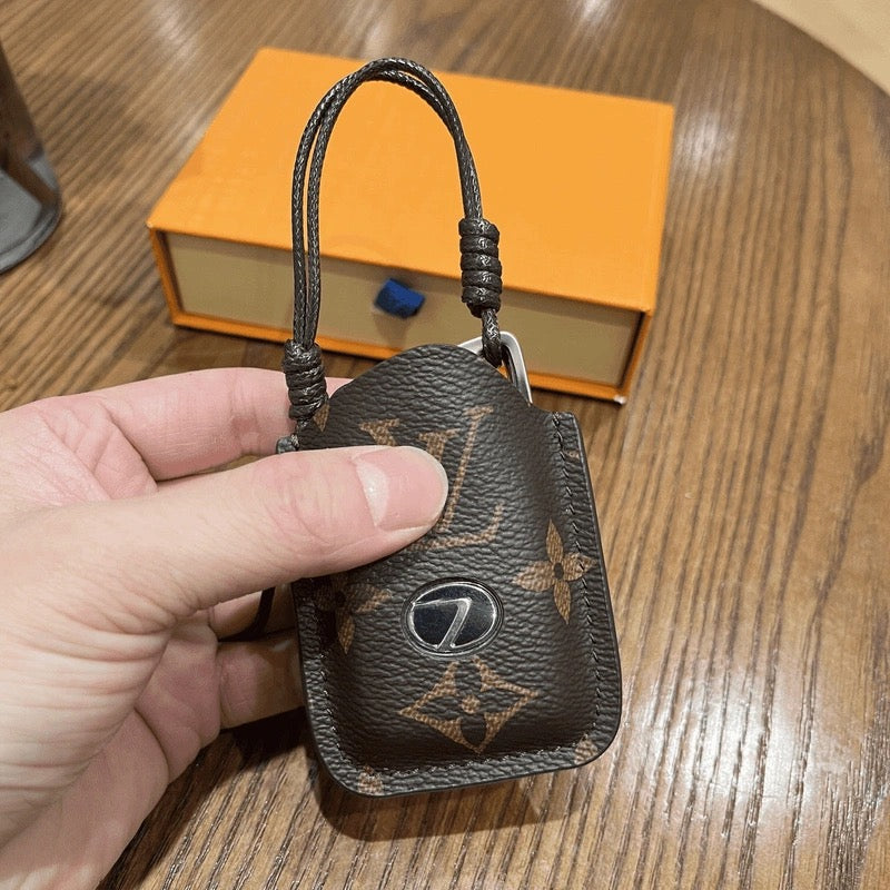 Luxuriöse Smart-Key-Hülle aus Leder – Entwickelt für Audi, BMW, Benz und VW 🚗✨