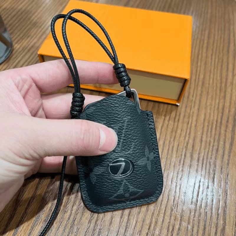 Luxuriöse Smart-Key-Hülle aus Leder – Entwickelt für Audi, BMW, Benz und VW 🚗✨