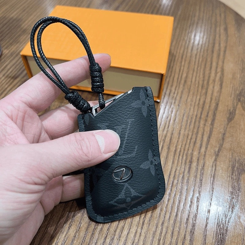 Luxuriöse Smart-Key-Hülle aus Leder – Entwickelt für Audi, BMW, Benz und VW 🚗✨