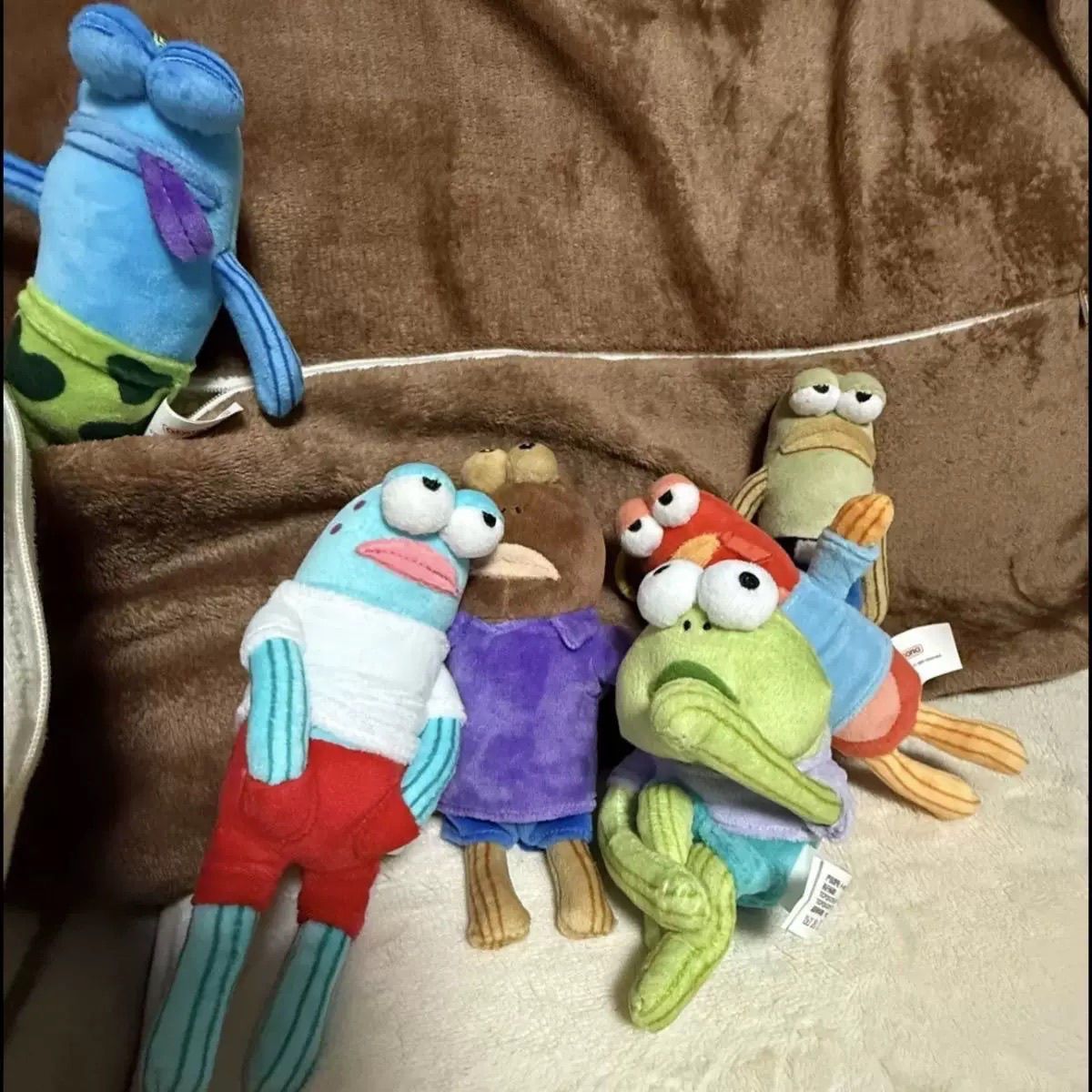BIKINI BOTTOM PASSERBY FISH WHIMSICAL APRIL FOOL'S DAY PLUSH KEYCHAIN