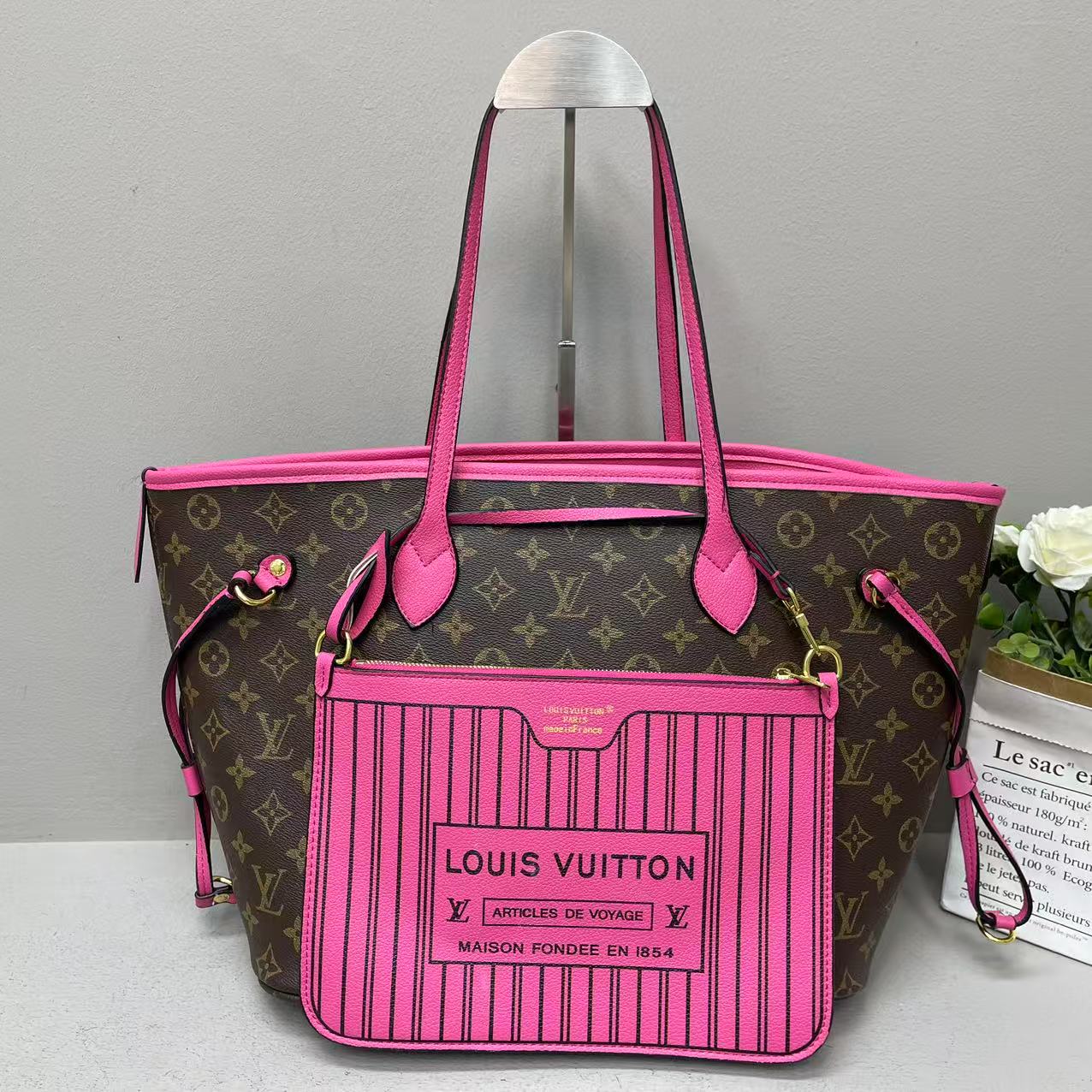 Elegant Large-Capacity Tote Bag