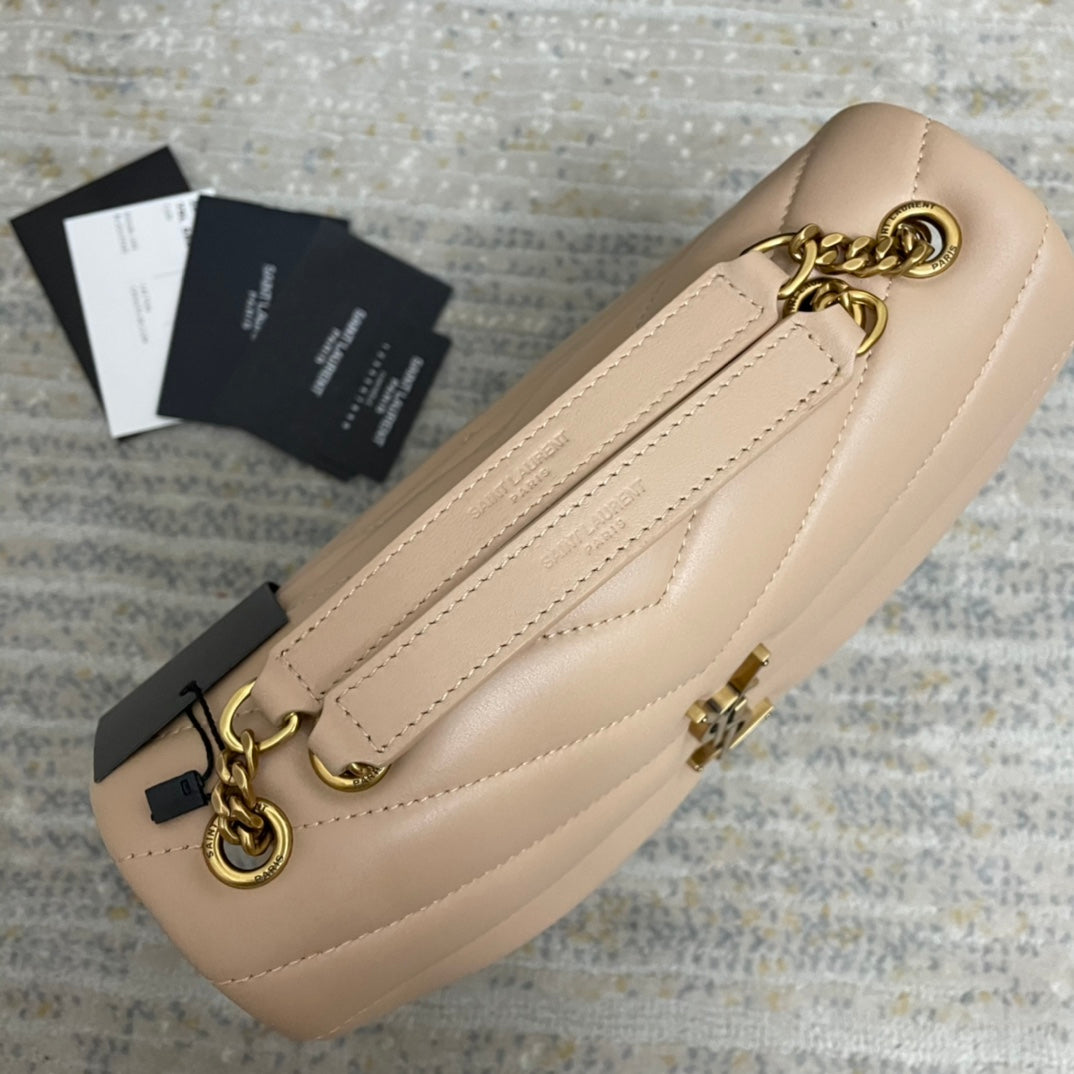 luxury Small Loulou 23 Beige Leather Gold 23x17x9cm