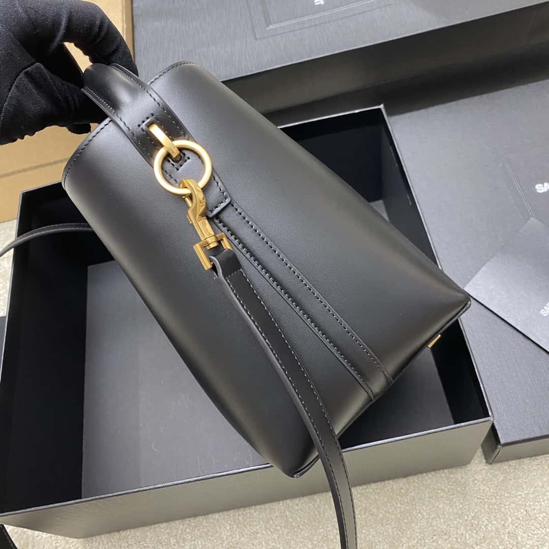 Luxury NEW WAVE MULTI-POCHETTE Handbag