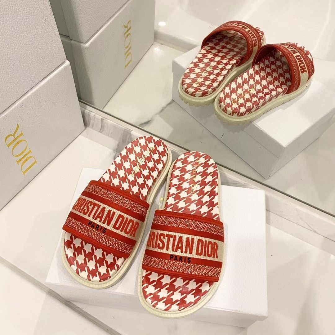 Houndstooth kohokuvioidut Slipper sandaalit