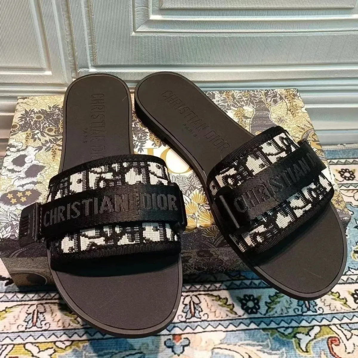 FlattÞfler med borrelÄs