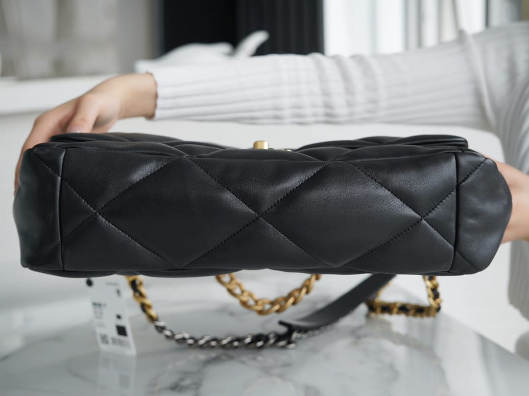 luxury 19BAG AS1162 black gold buckle large bag 25X36X11cm
