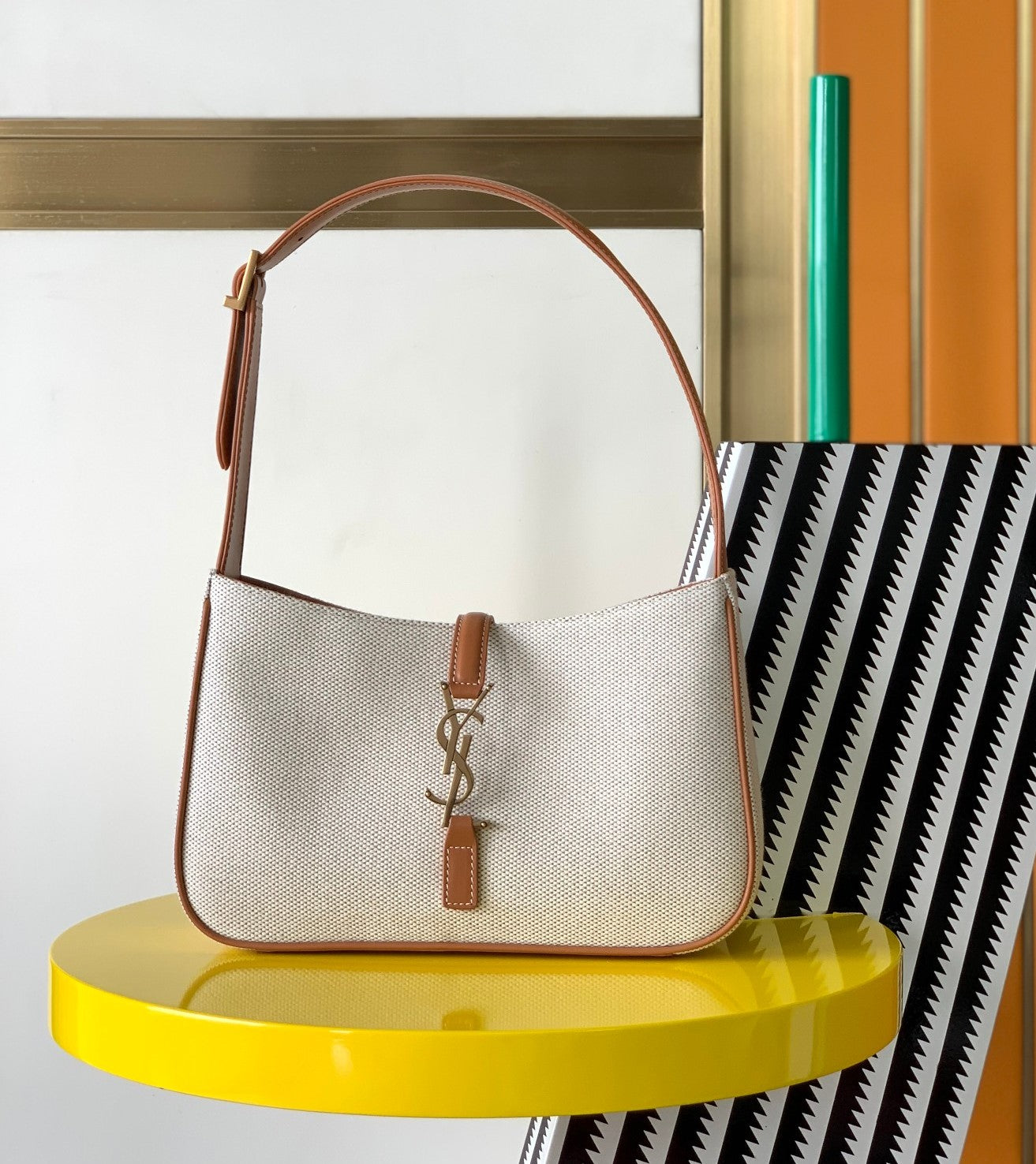 luxury LE 5 ¨¤ 7 in canvas and leather - 23 X 16 X 6.5 CM