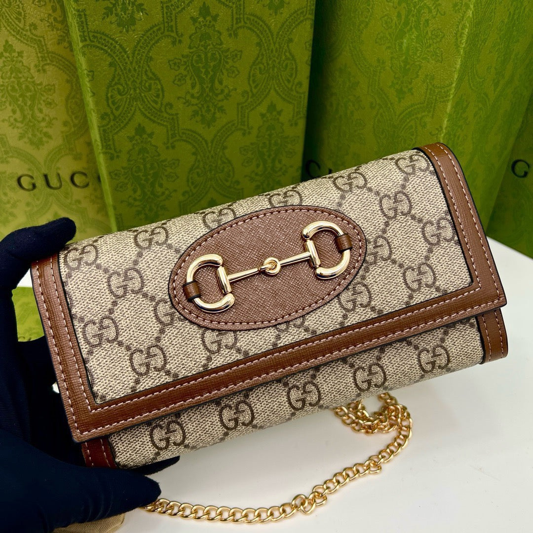 luxury Brown Saddle Buckle Handbag 19x10.5x3.5cm