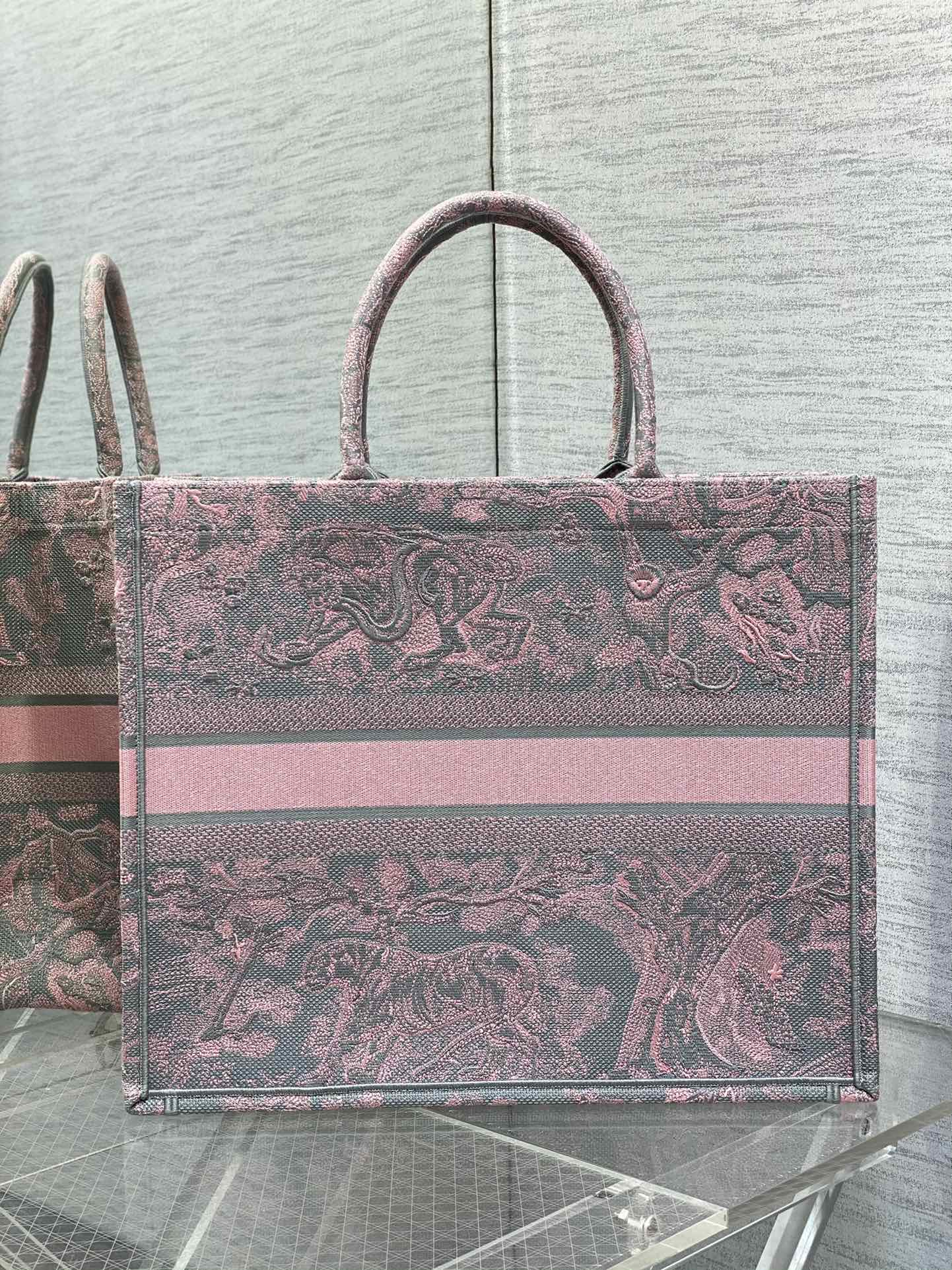luxury Book Tote Large Gray and Pink Toile de Jouy Reverse Beverly Hills Embroidery - 42 x 35 x 18.5 cm