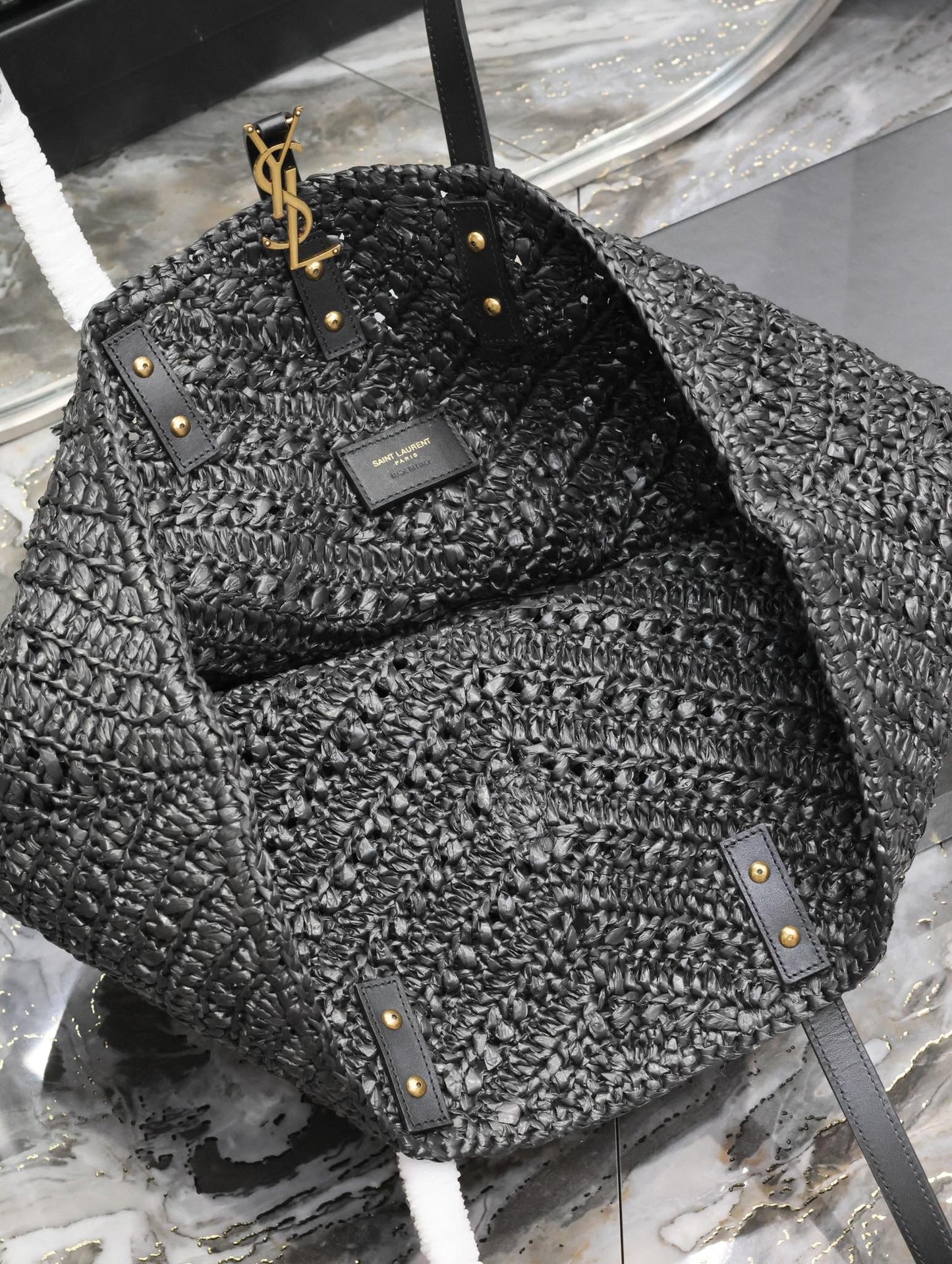 luxury PANIER MEDIUM IN RAFFIA AND VEGETABLE-BLACK LEATHER