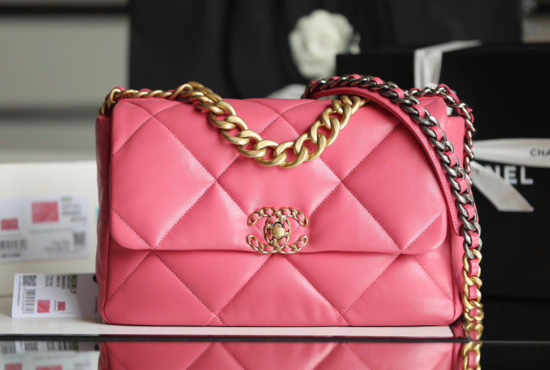 luxury 19 Flap Bag Medium Pink - 30cm