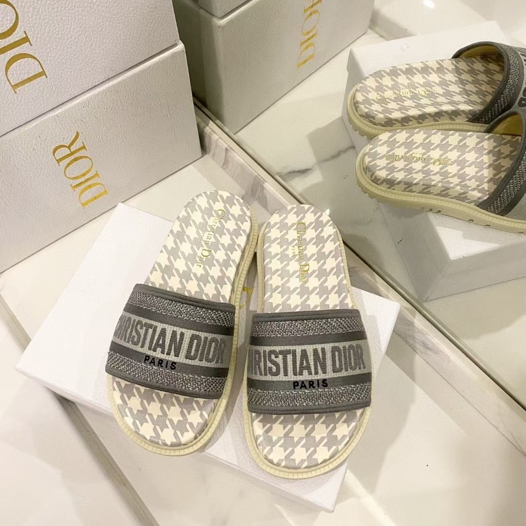 Houndstooth kohokuvioidut Slipper sandaalit