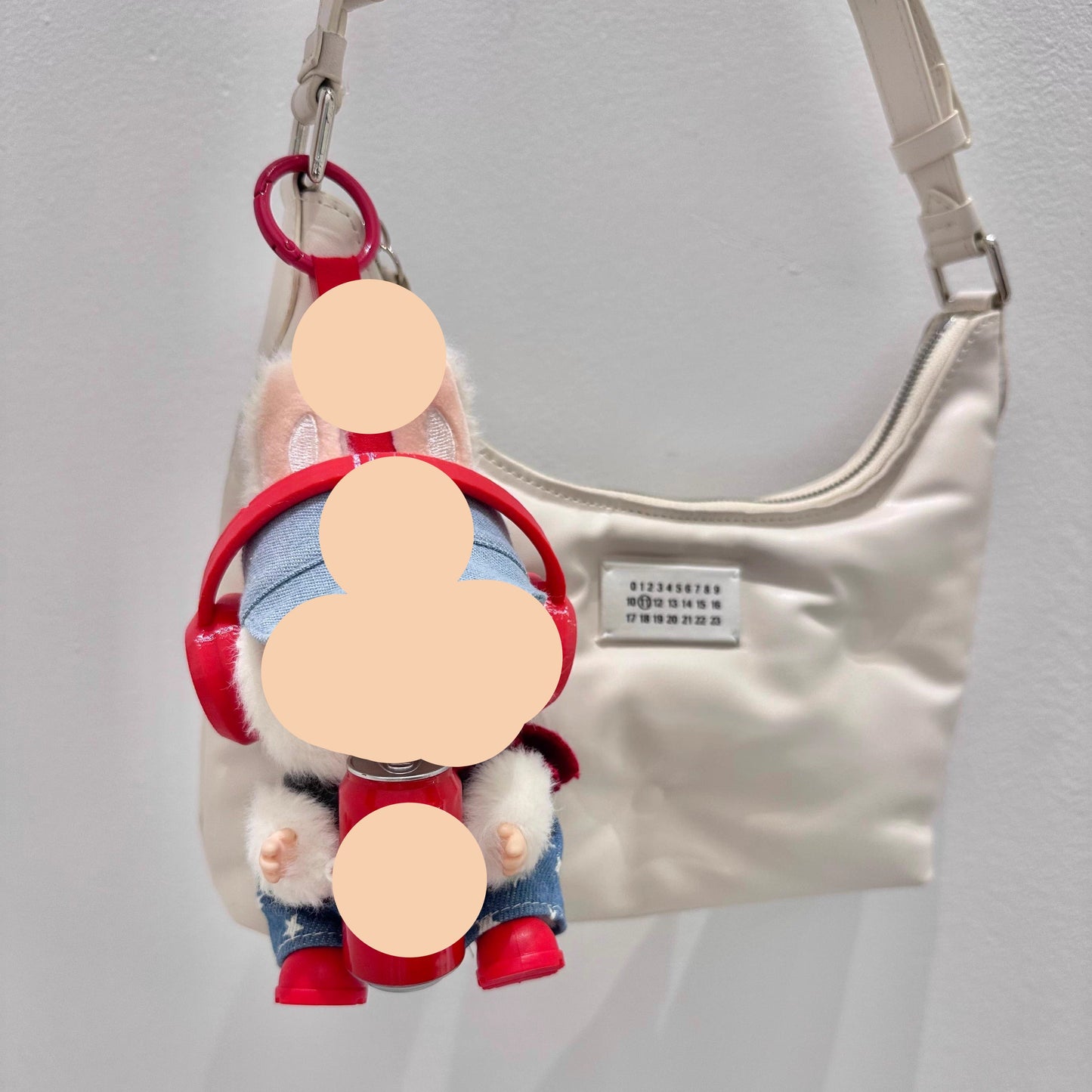 Cola Overalls Keychain Red boots Labubo Clothes 17cm Labubo Clothing Have a Seat Labubo Doll Clothes