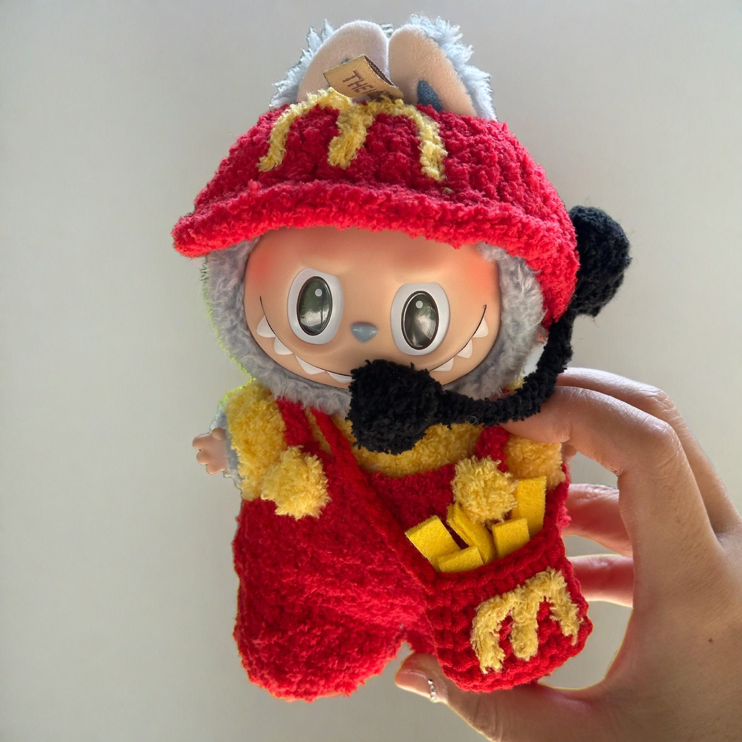Labubu Festive Outfit Set - Red Hat & Coloral Costume (17 cm)