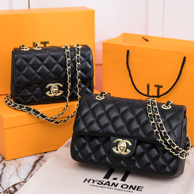 luxury โ๐ฝ ๐๐น๐ฎ๐๐๐ถ๐ฐ ๐๐น๐ฎ๐ฝ in Black Lambskin
