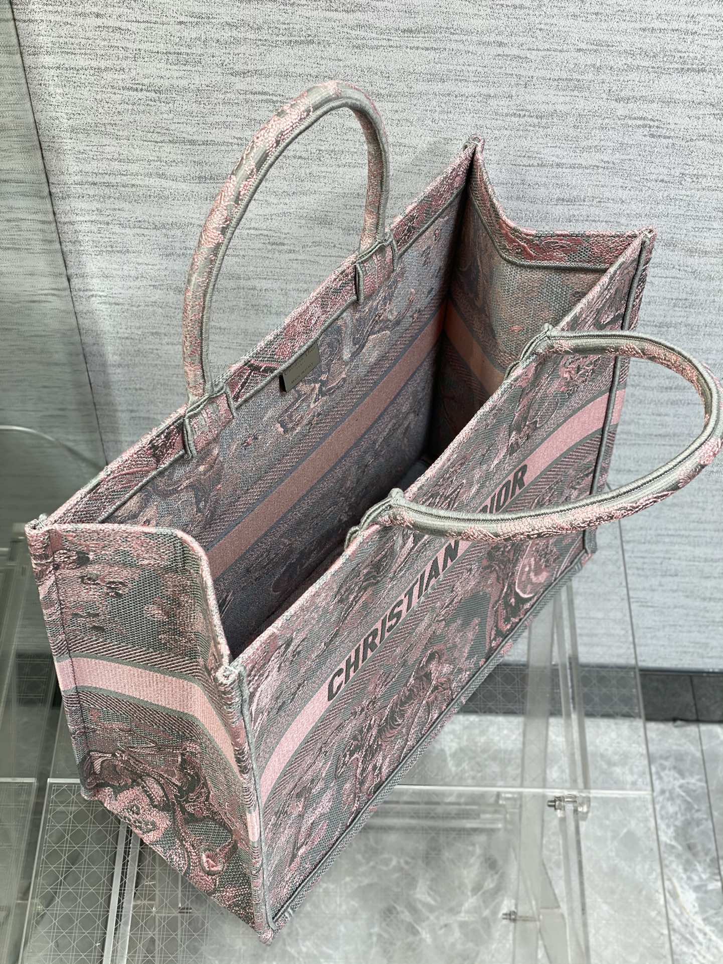 luxury Book Tote Large Gray and Pink Toile de Jouy Reverse Beverly Hills Embroidery - 42 x 35 x 18.5 cm