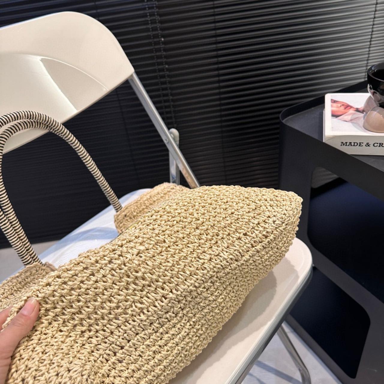 SAINT LAURENT luxury Raffia Bag