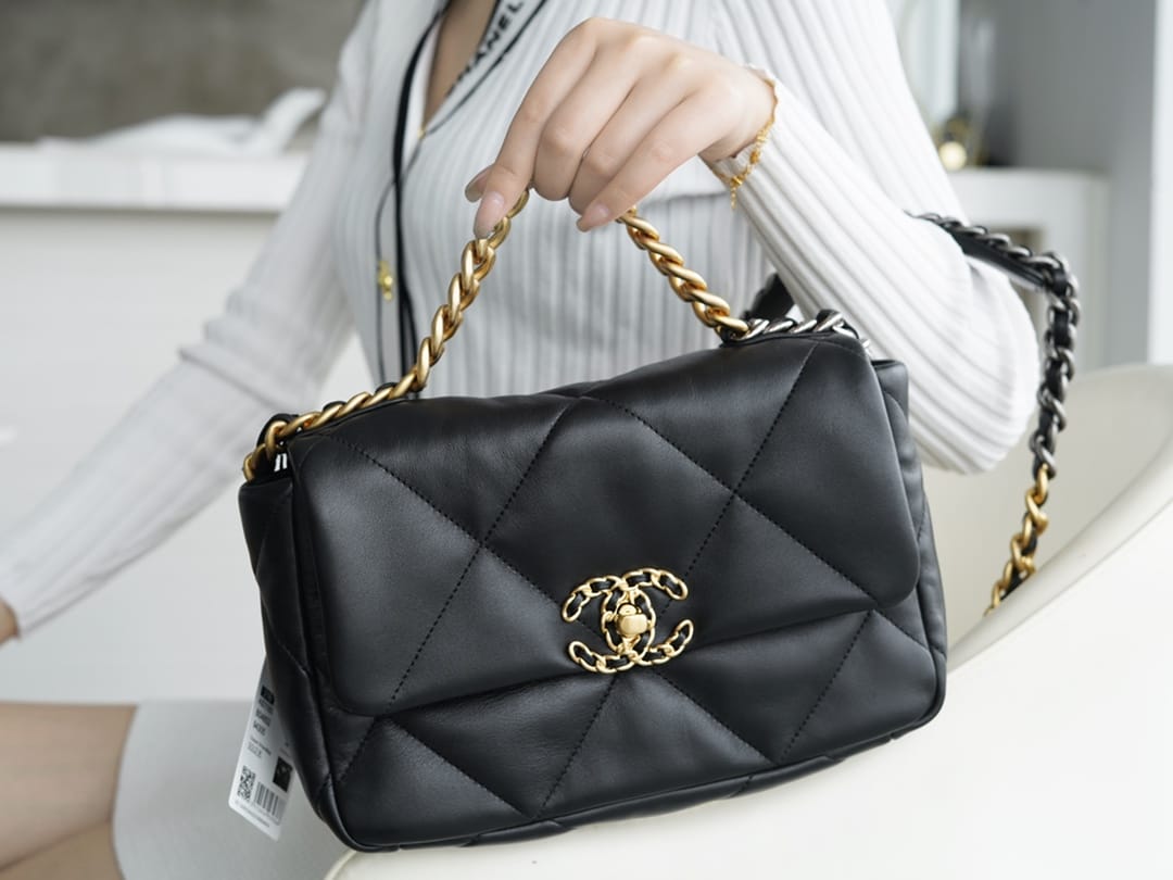 luxury 19BAG AS1160 Black Gold Buckle Bag Small 26CM