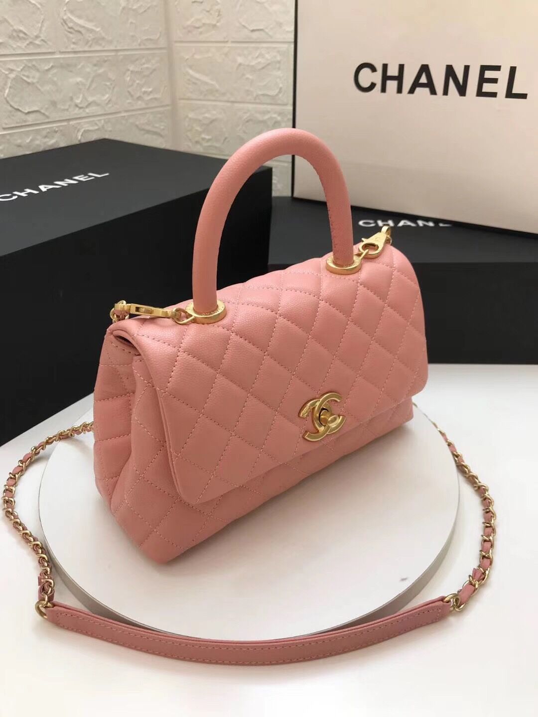 luxury Coco Handle Gold Caviar Pink 24 cm
