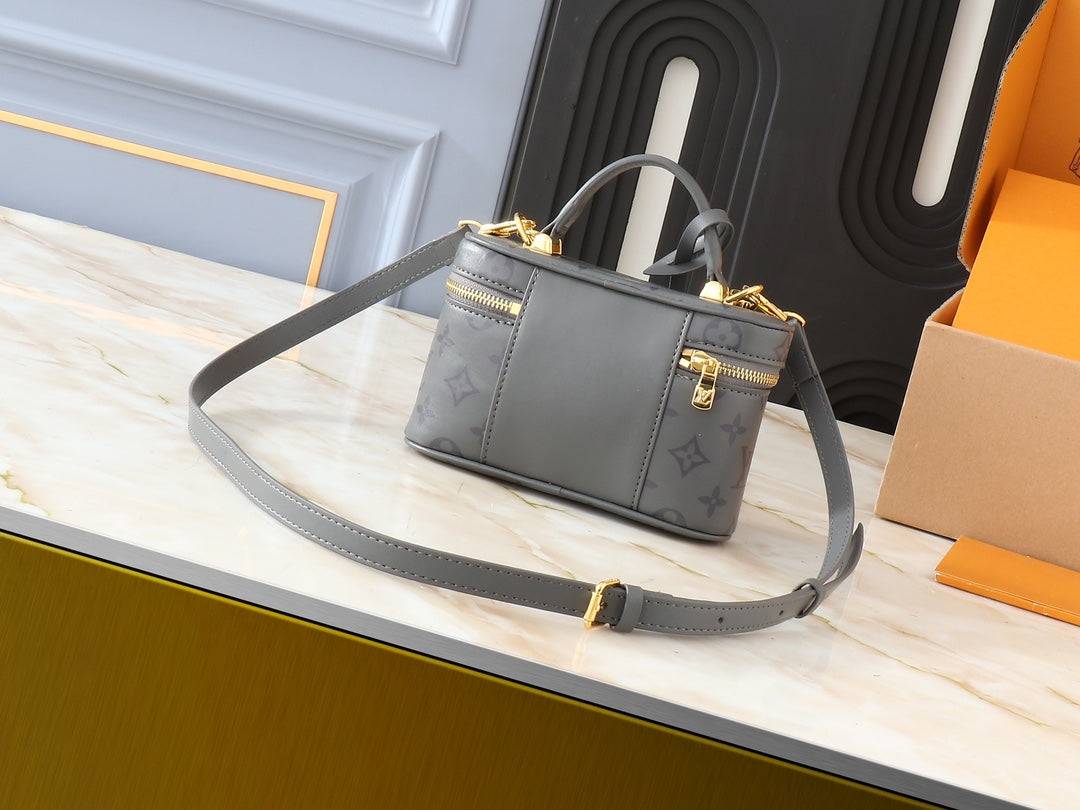 Luxury Vanity Chain Pouch Shoulder Bag 19¡Á11.5¡Á6.5cm