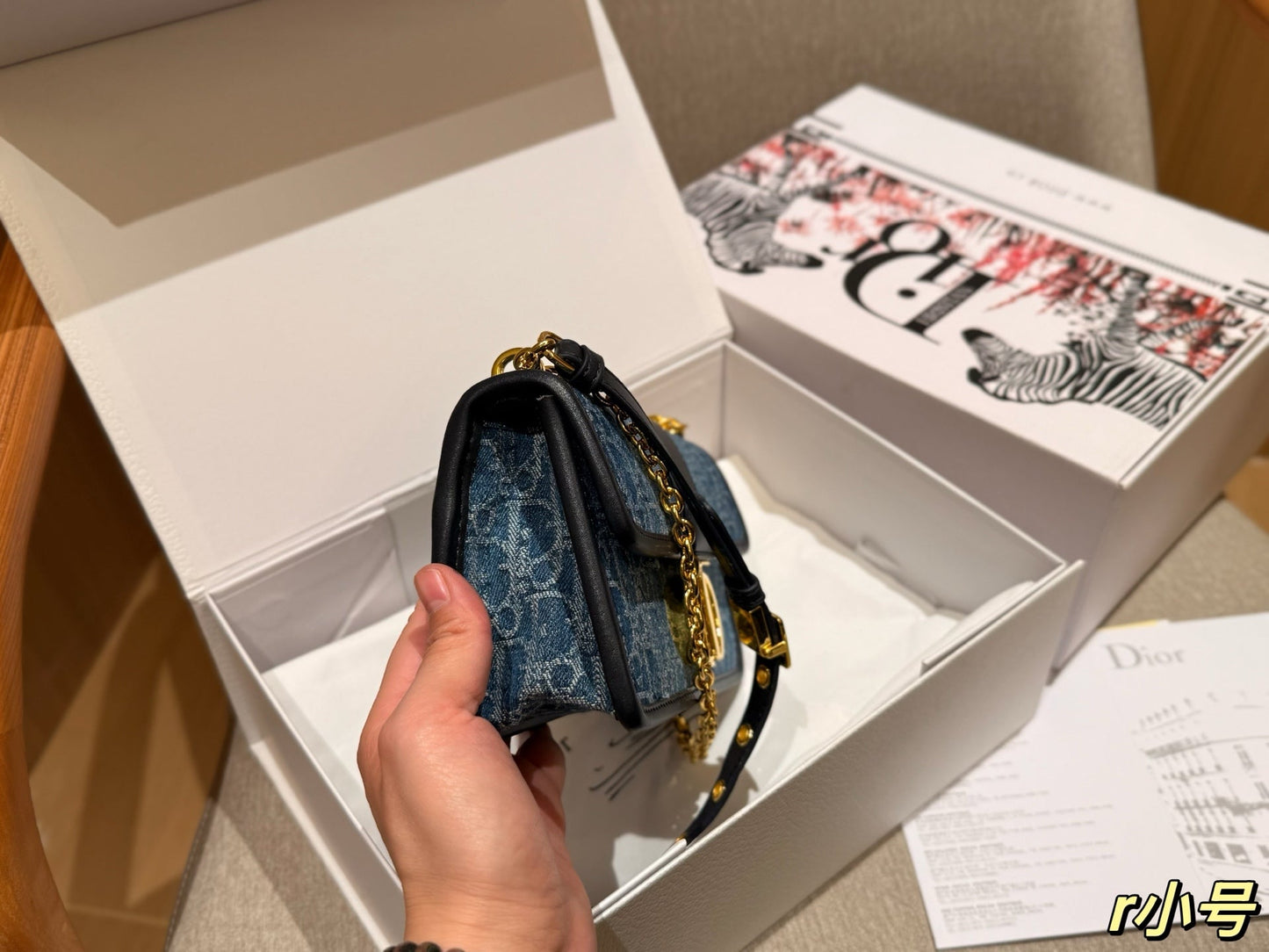 luxury New Fashion Denim Chain Bag 22x13x6cm
