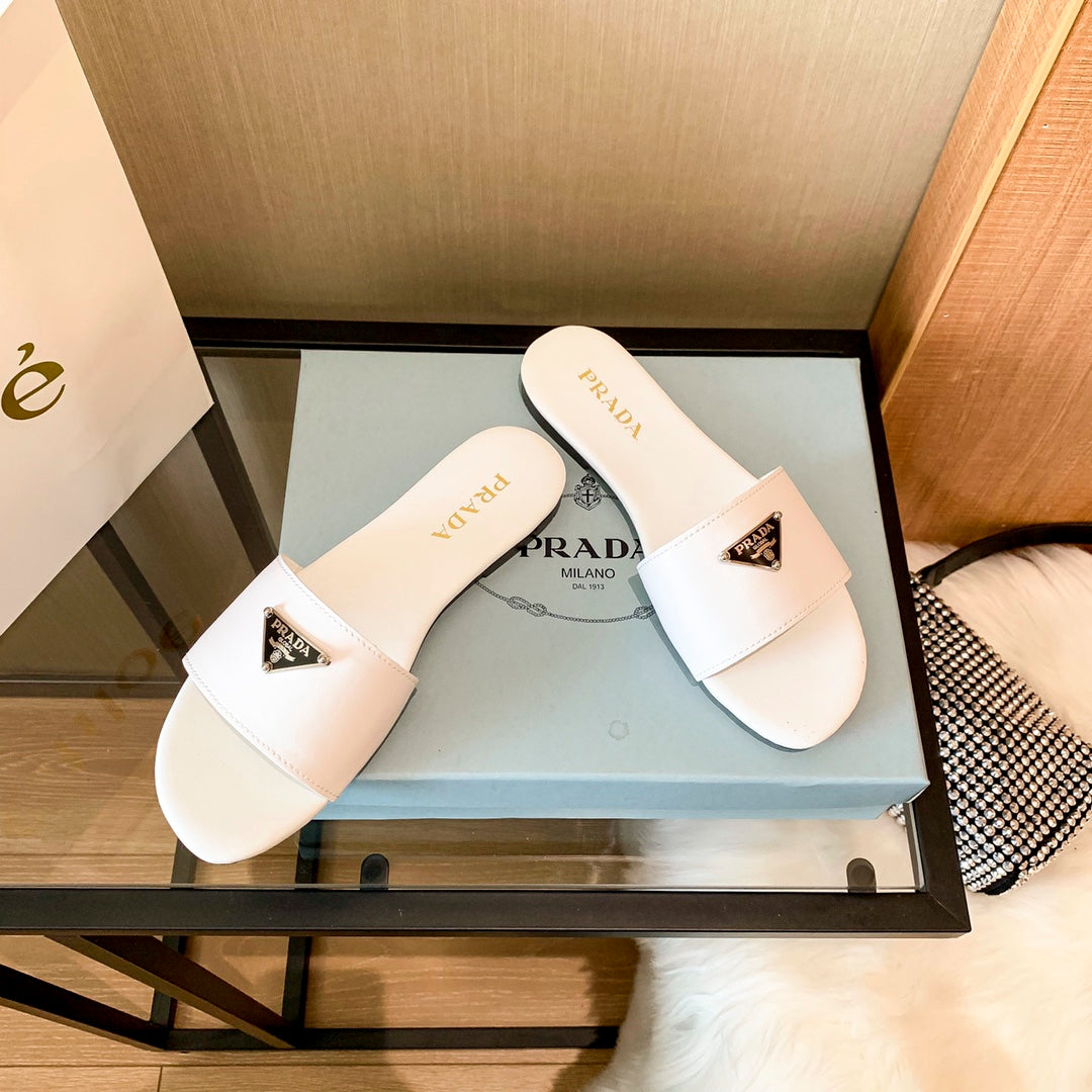 Triangel Logo Flat Tofflor
