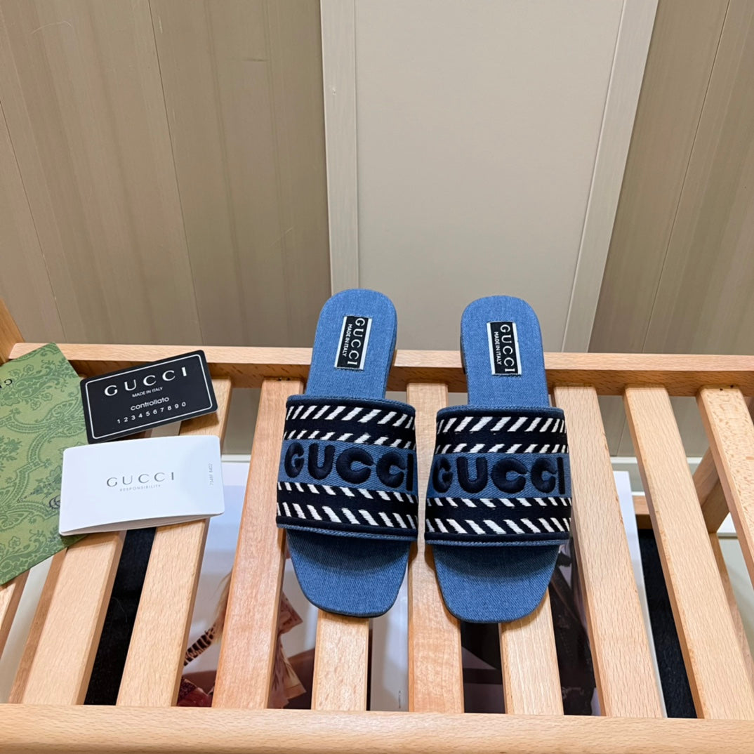 Bokstäver Denim platta tofflor