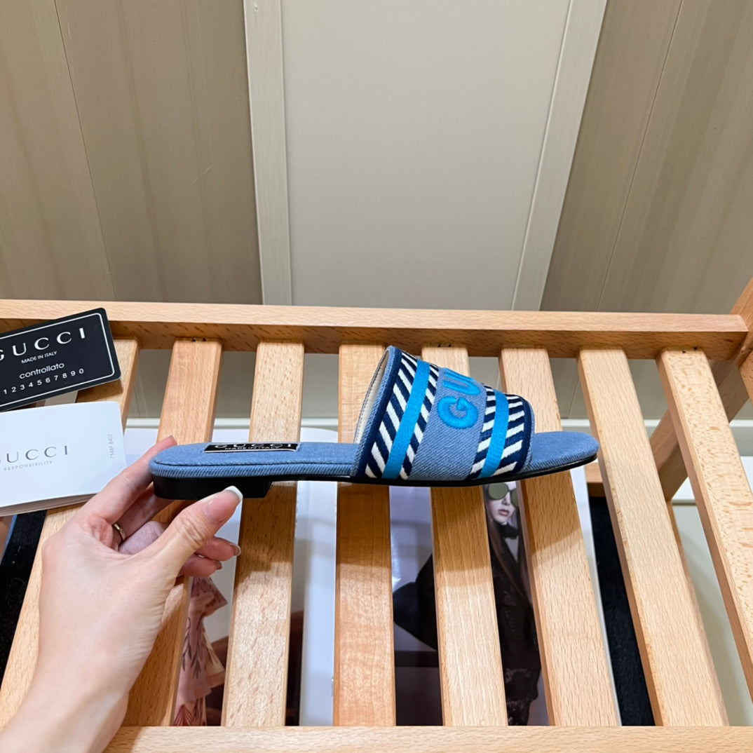 Bokstäver Denim platta tofflor