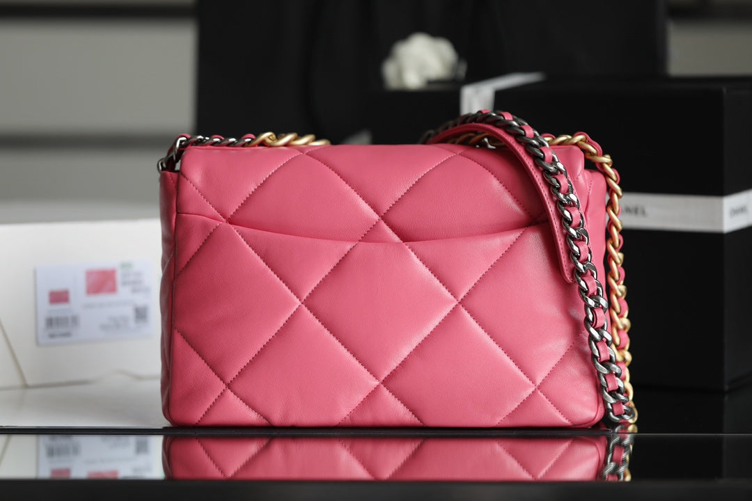 luxury 19 Flap Bag Medium Pink - 30cm