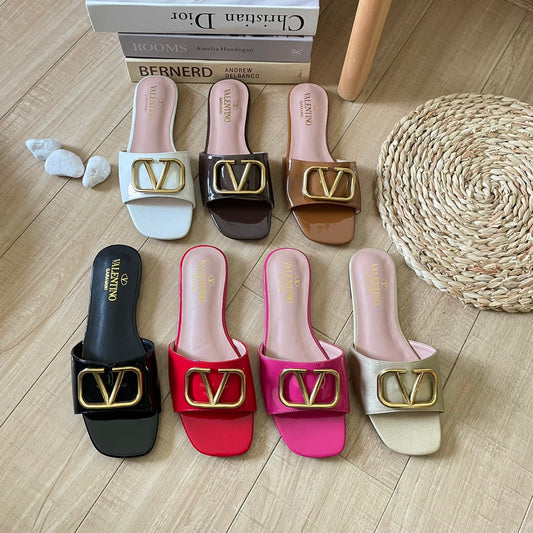 V Spänne Flat Tofflor