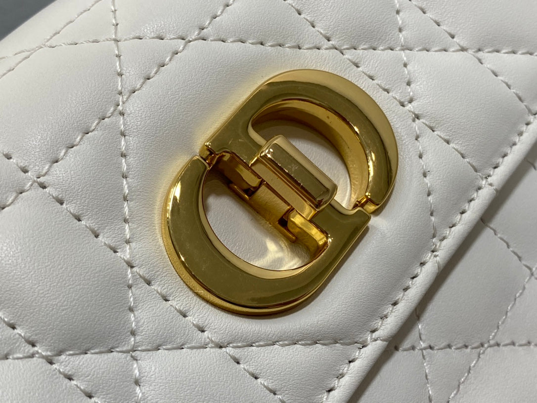 luxury Miss Caro White Macrocannage Lambskin Bag - 19 x 13 x 5.5 cm