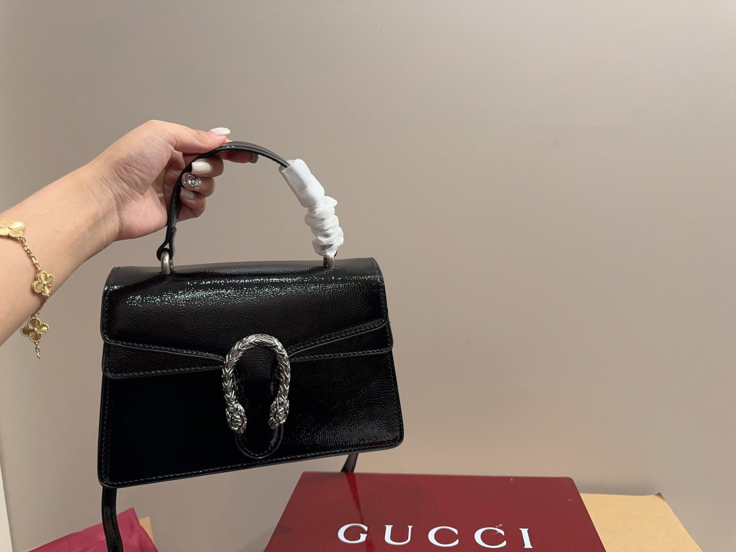 luxury Glossy Black Handbag Crossbody 24x17cm