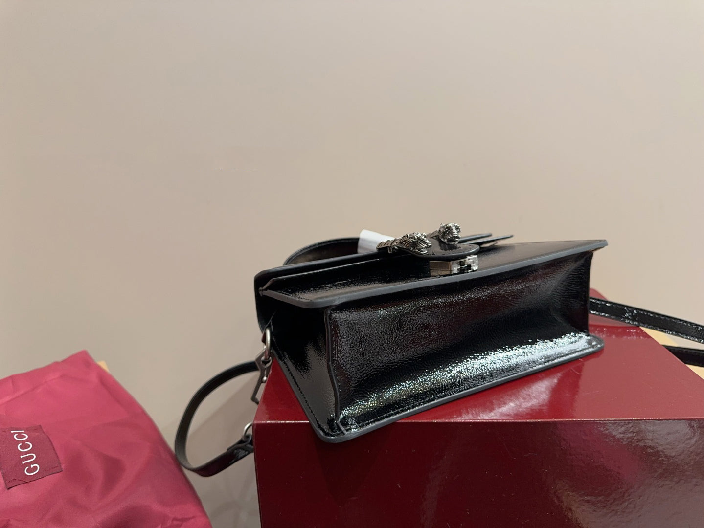 luxury Glossy Black Handbag Crossbody 24x17cm