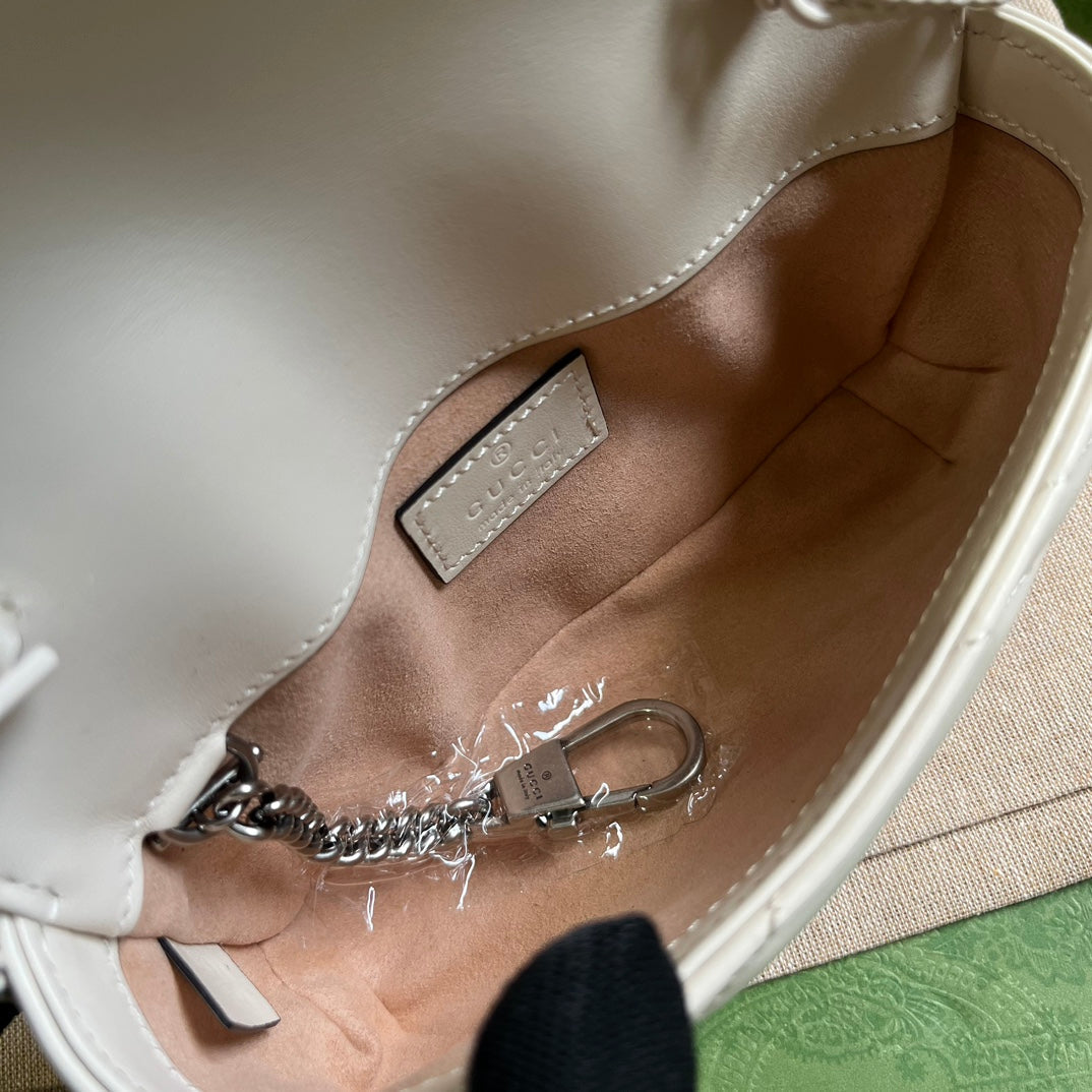 luxury  GG Marmont Belt Bag In White 476433 Size 16.5x10x4.4 cm