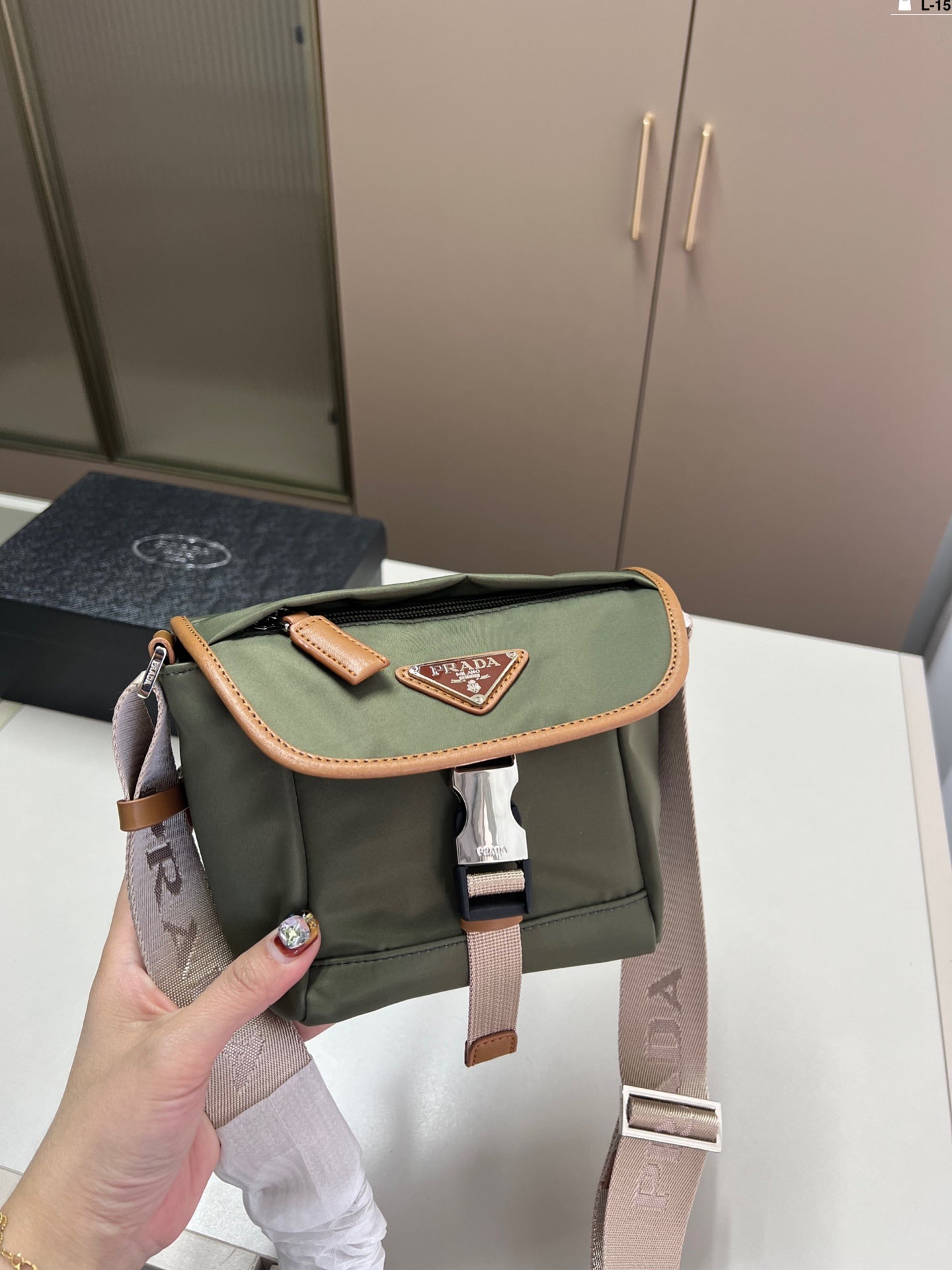 luxury Vintage Messenger Bag Crossbody 16x15cm